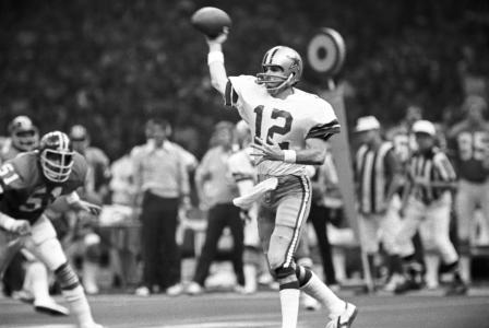 Dallas Cowboys vs. Denver Broncos at Super Bowl XII in New Orleans, Cowboys quarterback Roger Staubach