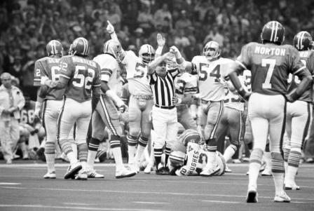 Dallas Cowboys vs. Denver Broncos at Super Bowl XII in New Orleans, Cowboys defensive back Randy Hughes