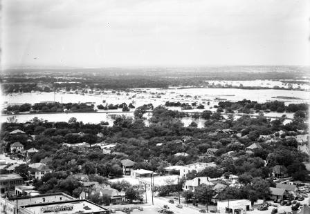 Panorama Fort Worth flood scene