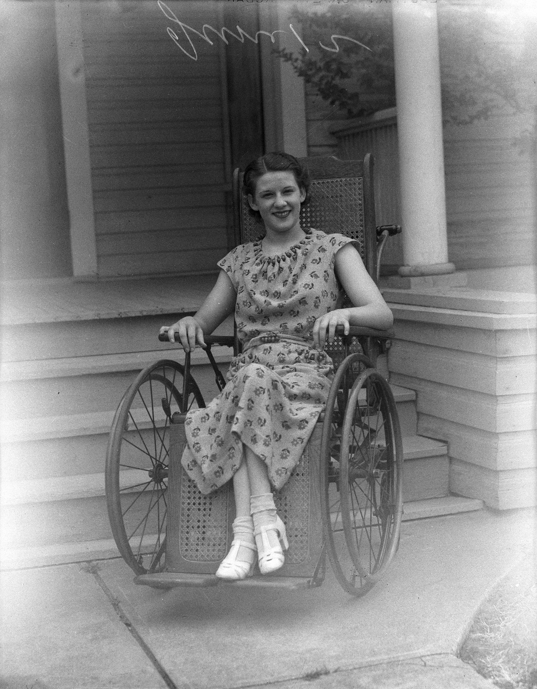 Polio patient Mary Elizabeth Runkles poses in her wheelchair during a Fort ...